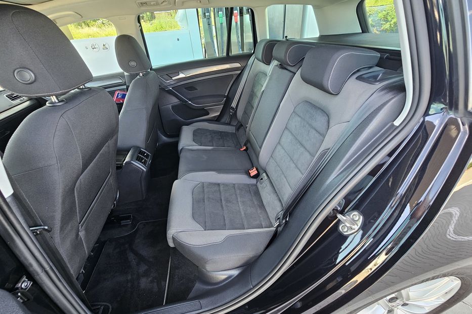 Продам Volkswagen Golf VII WEBASRO PANORAMA Comfortline  2019 года в Львове