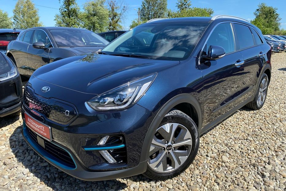 Продам Kia Niro 64кВтМакс.компл. К-т коліс  2021 года в Львове