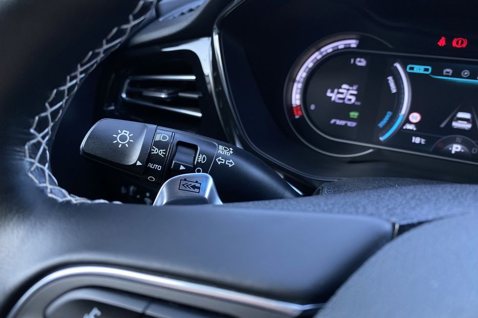Продам Kia Niro 64кВтМакс.компл. К-т коліс  2021 года в Львове