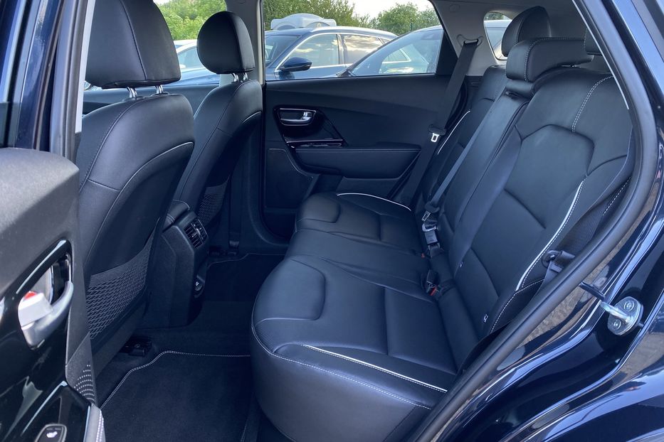 Продам Kia Niro 64кВтМакс.компл. К-т коліс  2021 года в Львове