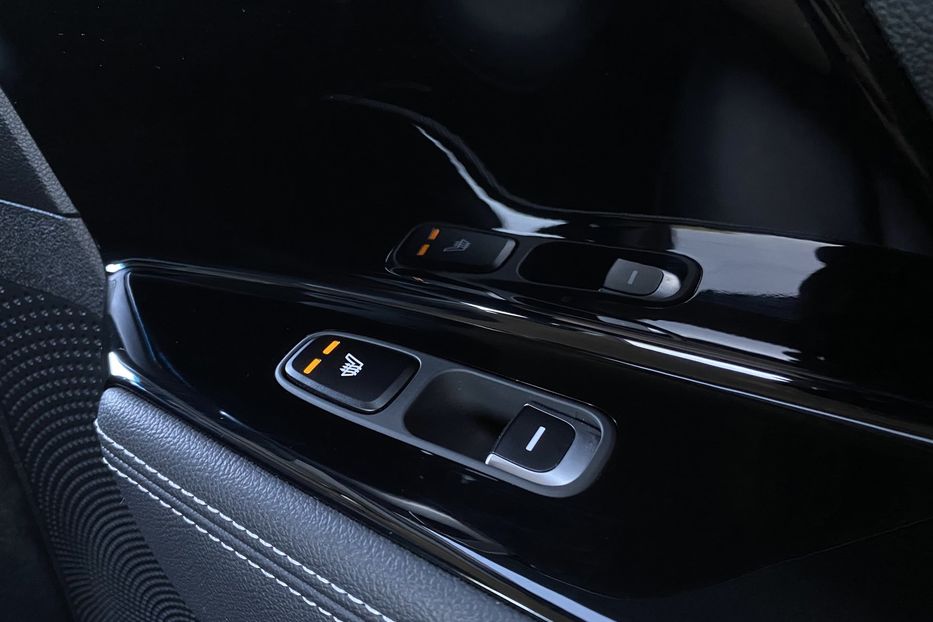 Продам Kia Niro 64кВтМакс.компл. К-т коліс  2021 года в Львове
