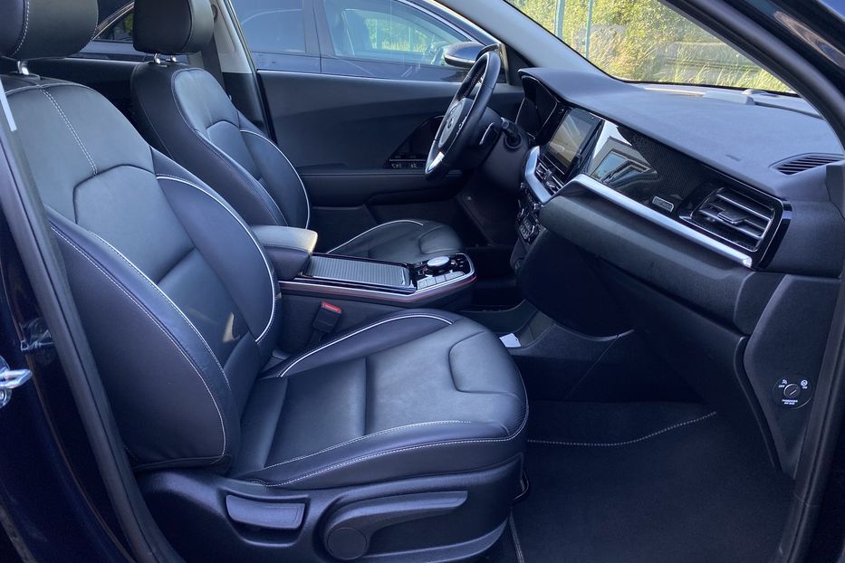 Продам Kia Niro 64кВтМакс.компл. К-т коліс  2021 года в Львове