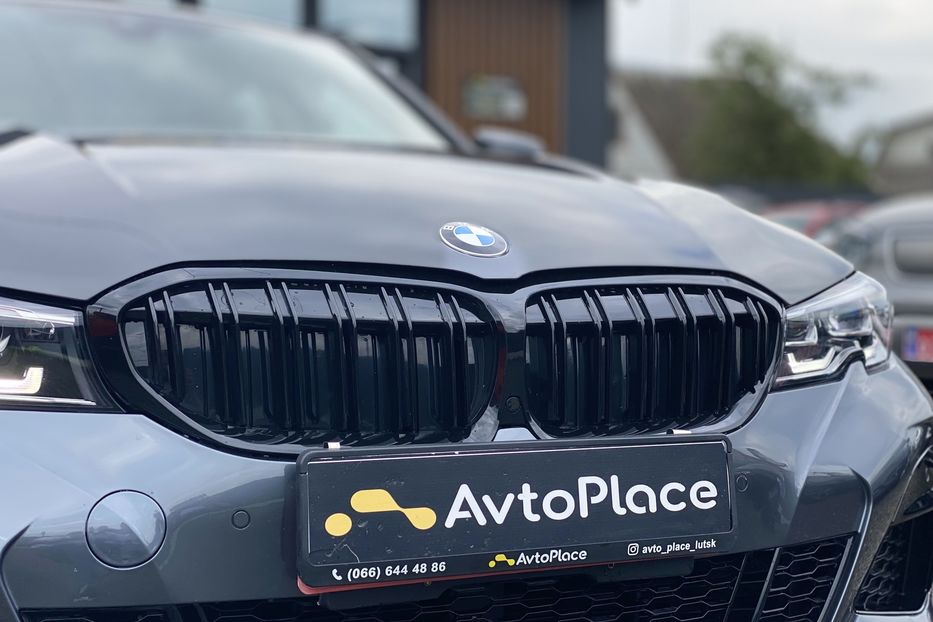 Продам BMW 330 2019 года в Луцке