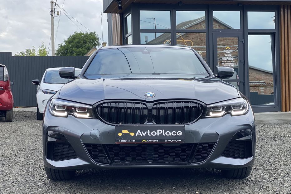 Продам BMW 330 2019 года в Луцке