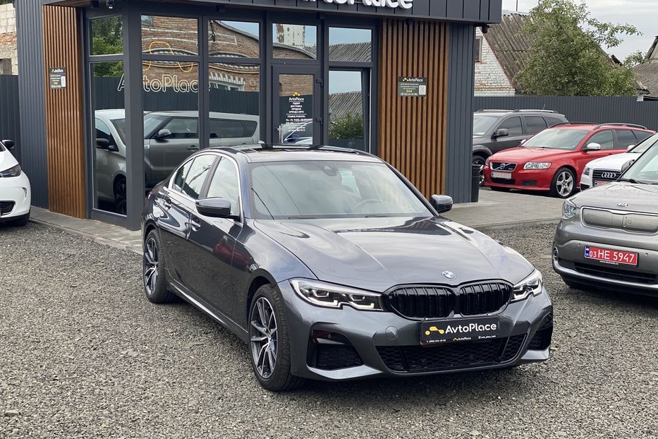 Продам BMW 330 2019 года в Луцке