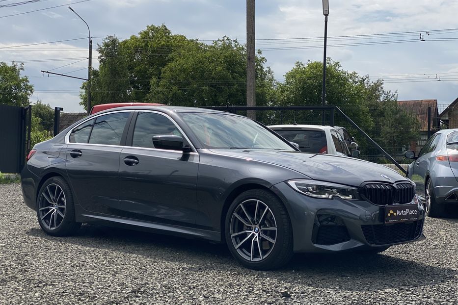 Продам BMW 330 2019 года в Луцке