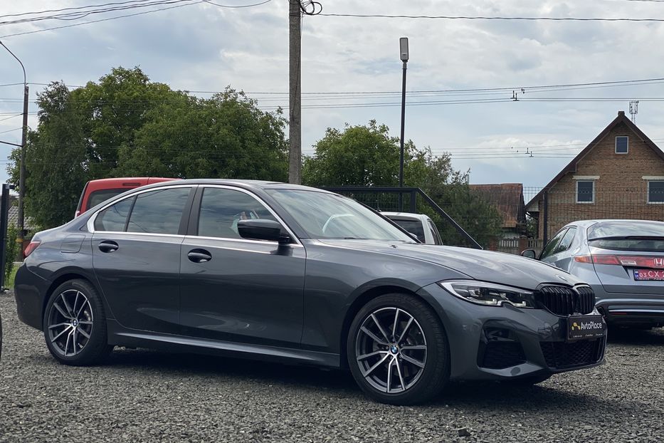 Продам BMW 330 2019 года в Луцке