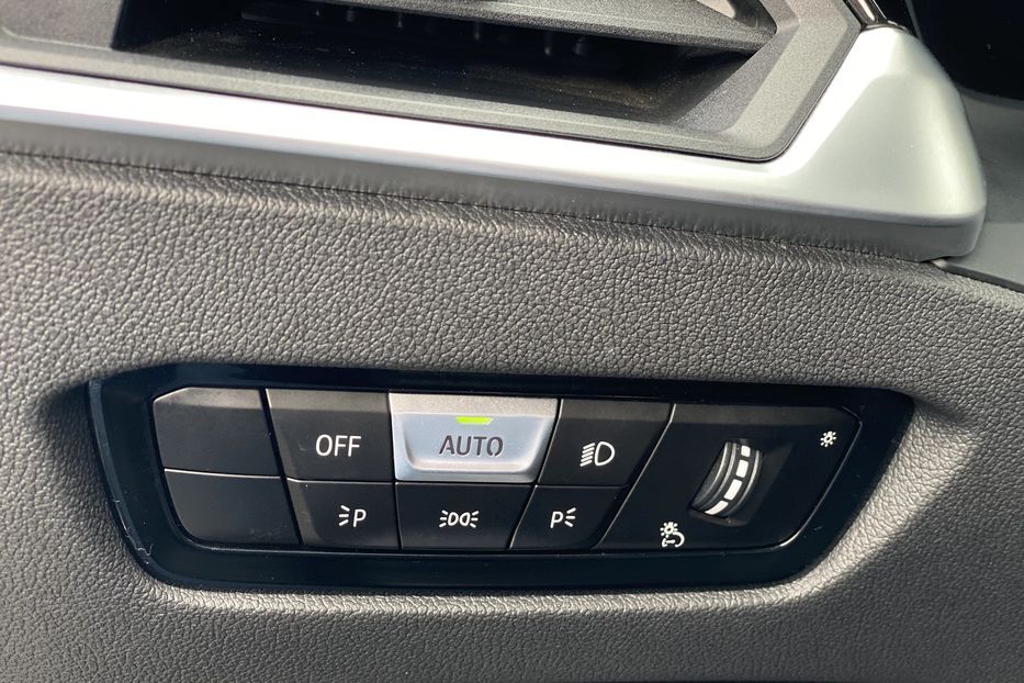 Продам BMW 330 2019 года в Луцке