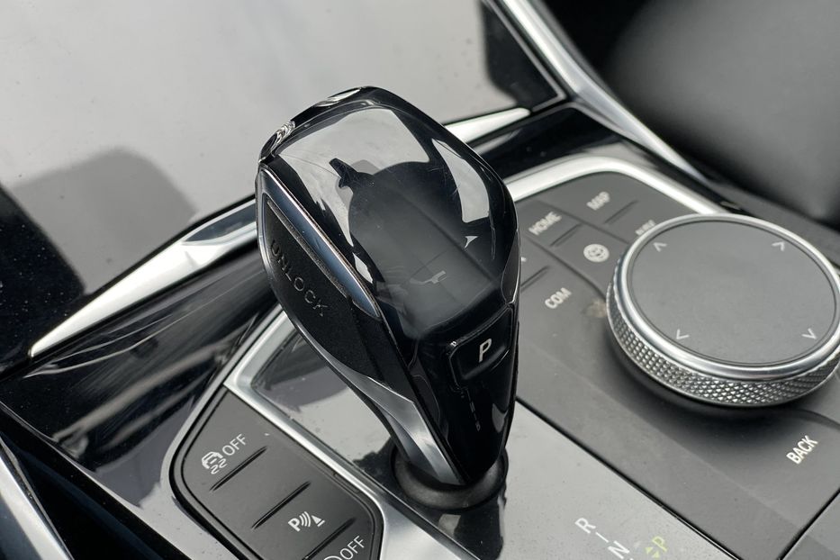 Продам BMW 330 2019 года в Луцке
