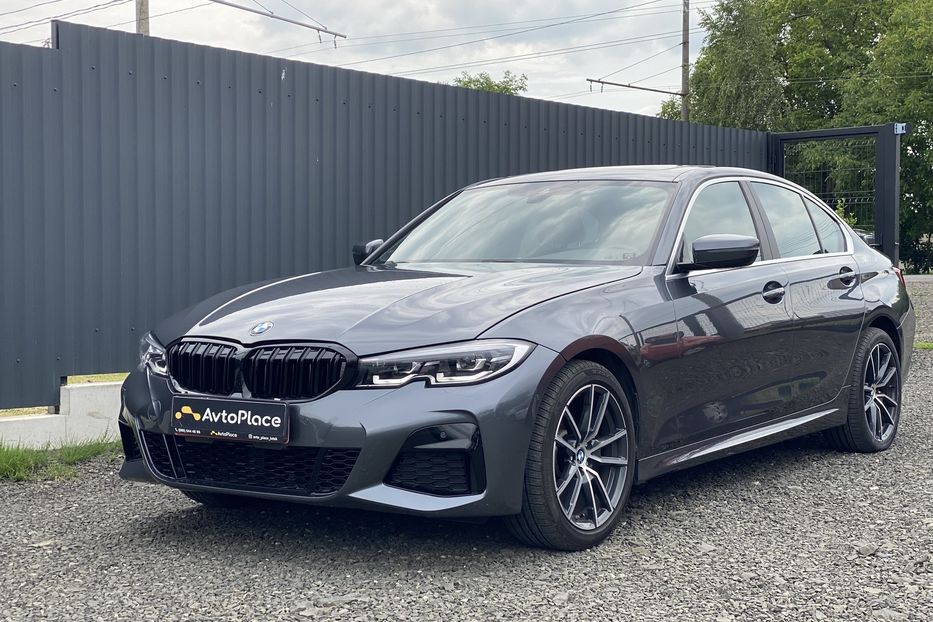 Продам BMW 330 2019 года в Луцке