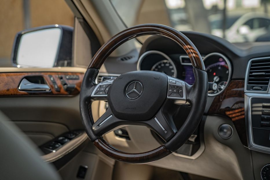 Продам Mercedes-Benz ML-Class 250 Bluetec 2014 года в Черновцах