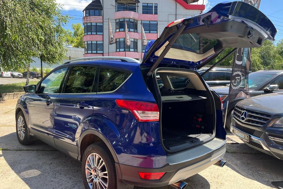 Продам Ford Kuga 2013 года в Черновцах