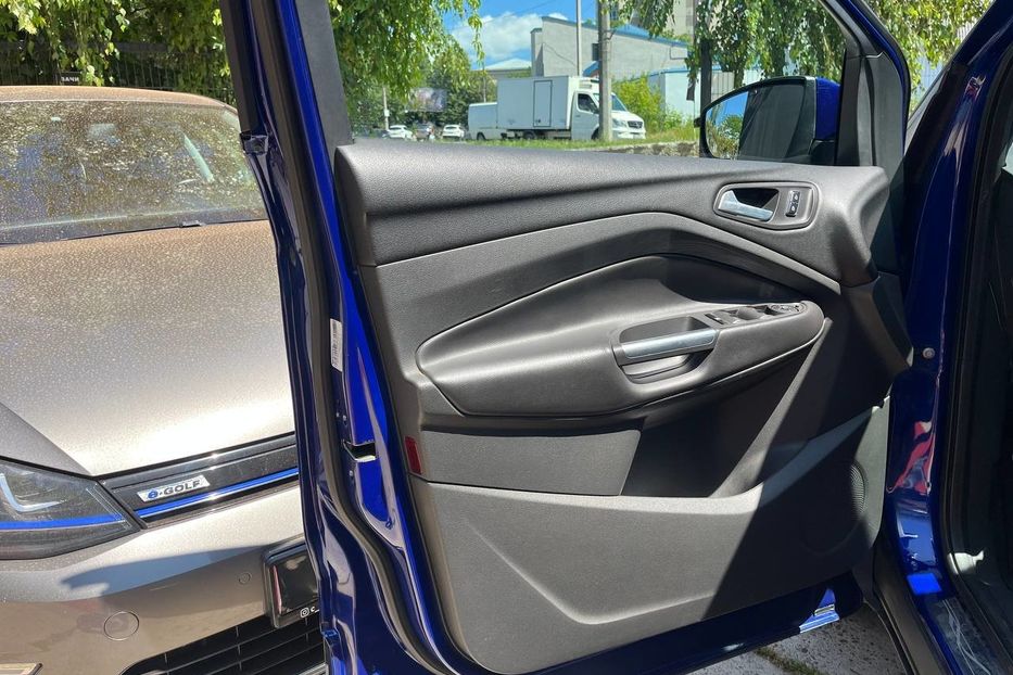 Продам Ford Kuga 2013 года в Черновцах