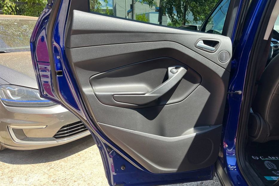 Продам Ford Kuga 2013 года в Черновцах