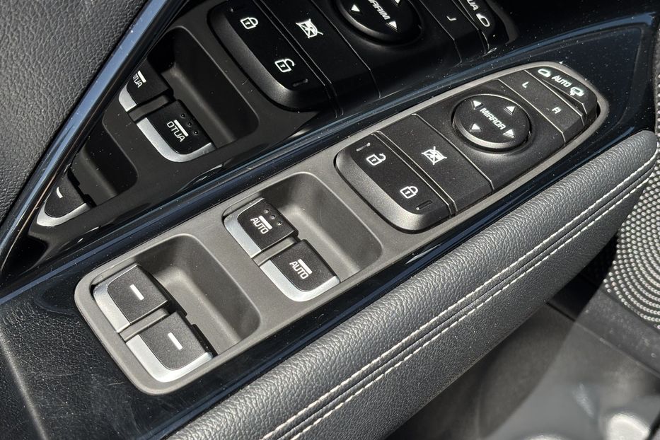 Продам Kia Niro 64квт Рестайл 2021 года в Львове