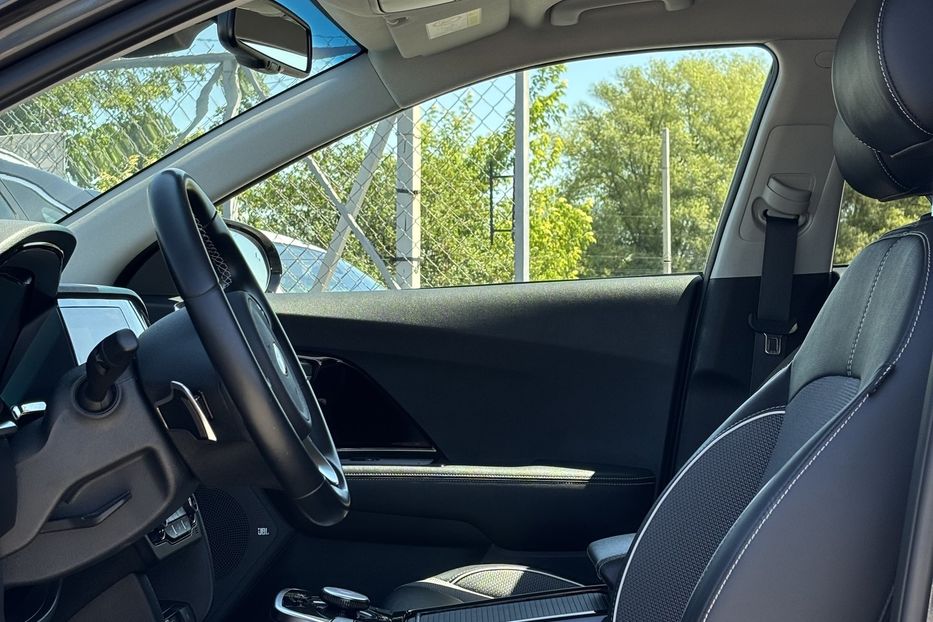 Продам Kia Niro 64квт Рестайл 2021 года в Львове