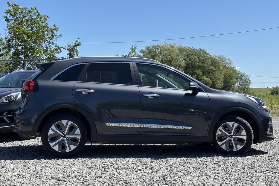 Продам Kia Niro 64квт Рестайл 2021 года в Львове