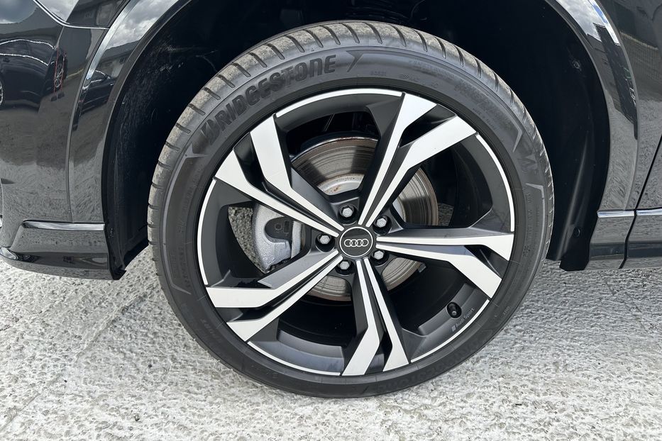 Продам Audi Q3 Premium Plus S-Line 45TFSI  2024 года в Киеве