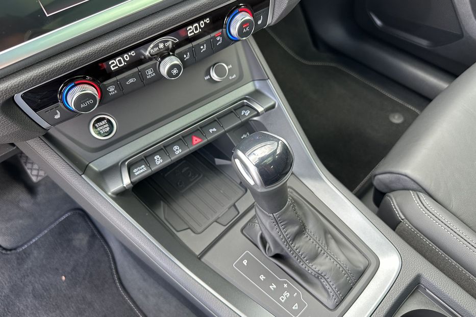 Продам Audi Q3 Premium Plus S-Line 45TFSI  2024 года в Киеве