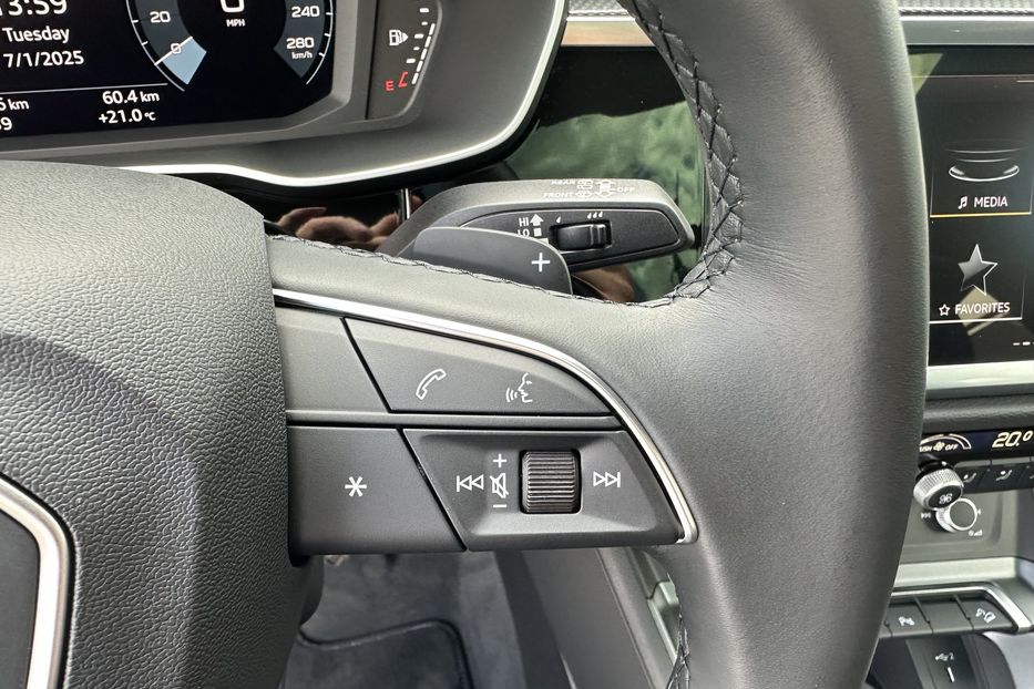 Продам Audi Q3 Premium Plus S-Line 45TFSI  2024 года в Киеве