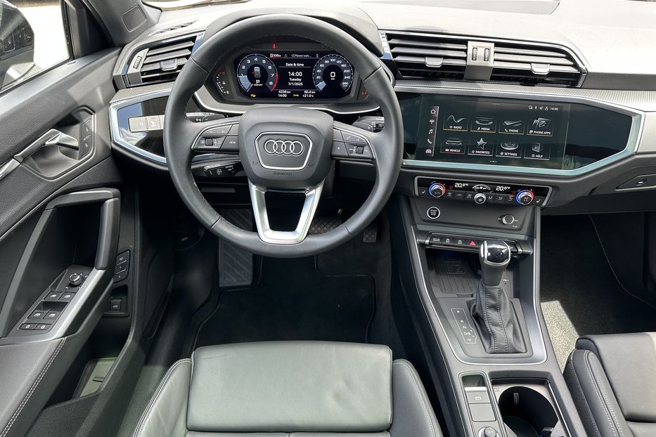 Продам Audi Q3 Premium Plus S-Line 45TFSI  2024 года в Киеве