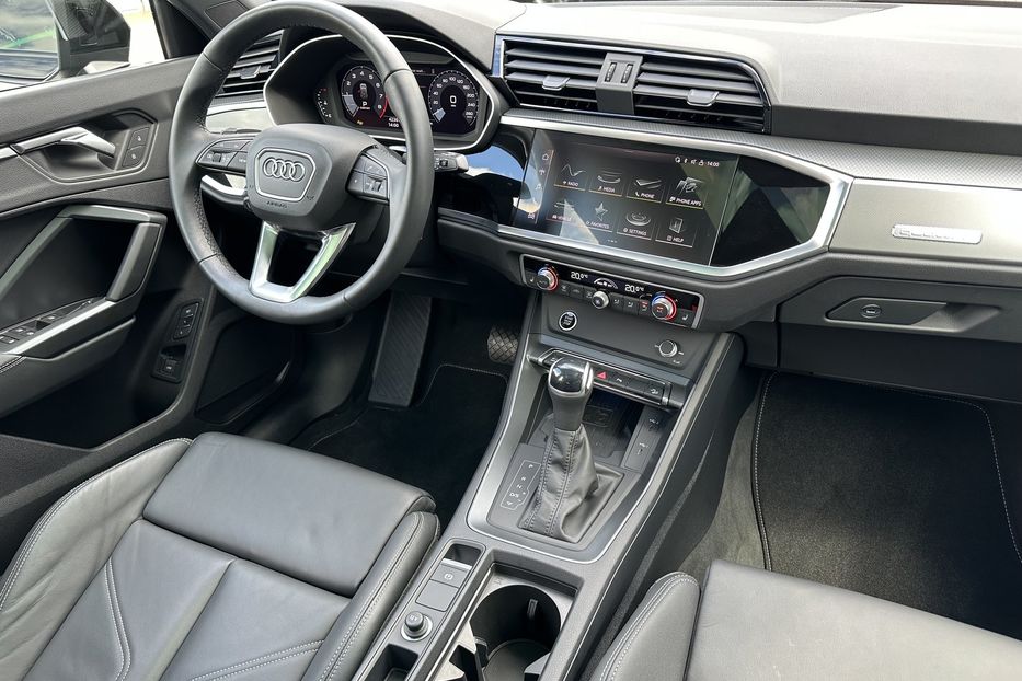 Продам Audi Q3 Premium Plus S-Line 45TFSI  2024 года в Киеве