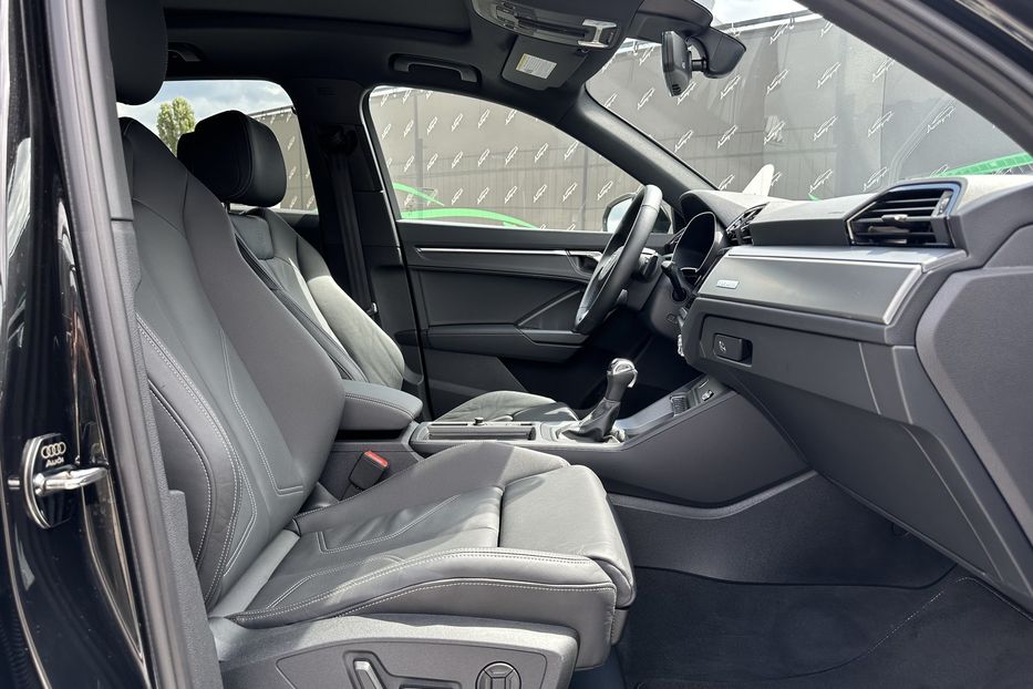 Продам Audi Q3 Premium Plus S-Line 45TFSI  2024 года в Киеве