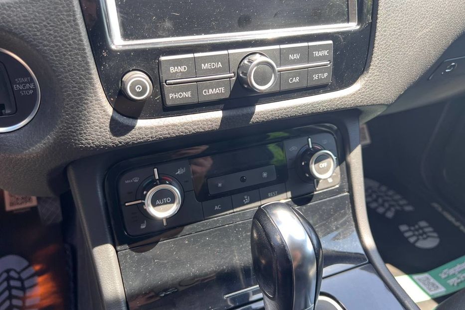 Продам Volkswagen Touareg 2011 года в Черновцах