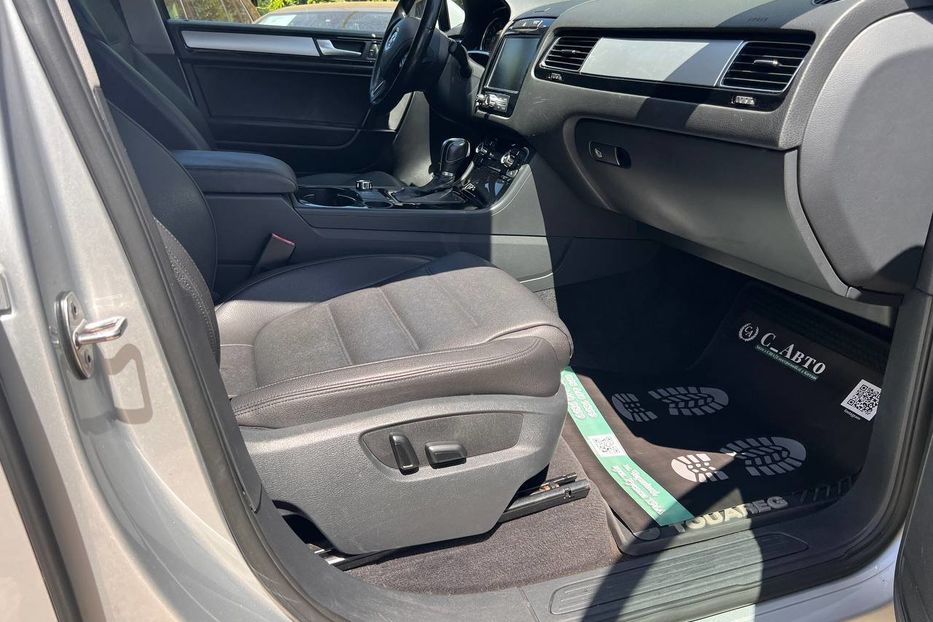 Продам Volkswagen Touareg 2011 года в Черновцах