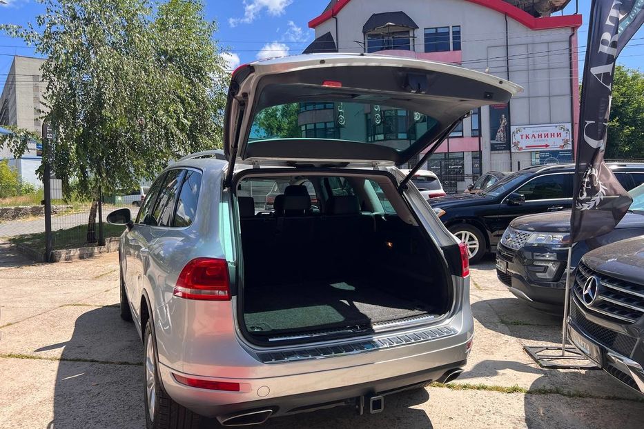 Продам Volkswagen Touareg 2011 года в Черновцах