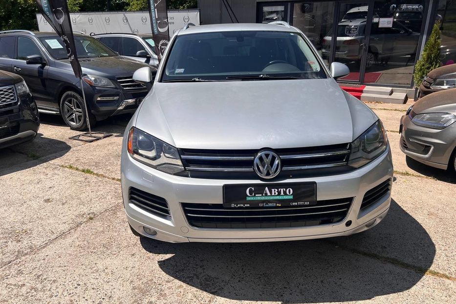 Продам Volkswagen Touareg 2011 года в Черновцах
