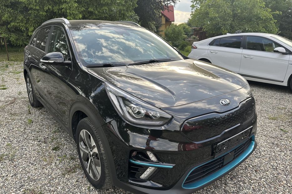 Продам Kia Niro 64квт 2021 года в Львове