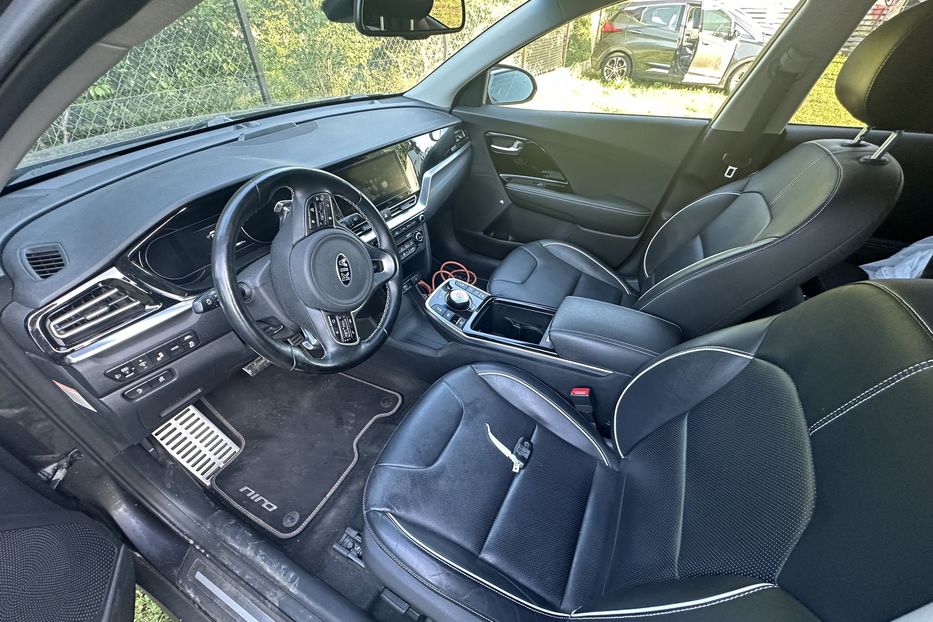 Продам Kia Niro 64квт 2020 года в Львове