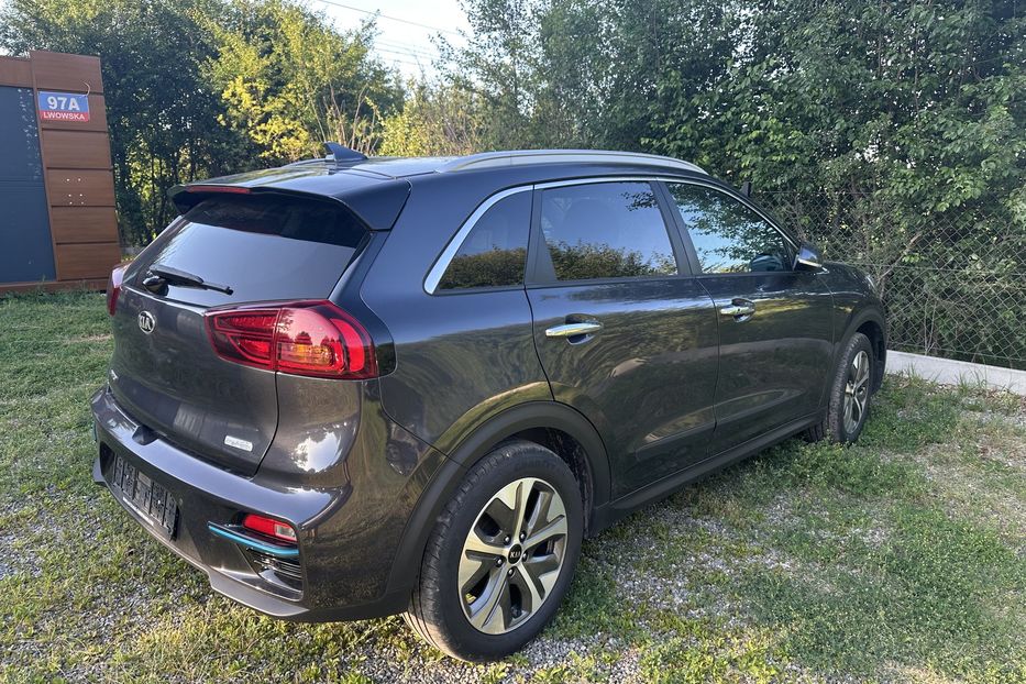 Продам Kia Niro 64квт 2020 года в Львове