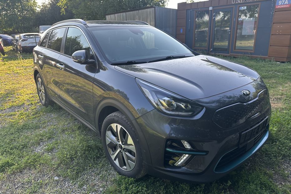 Продам Kia Niro 64квт 2020 года в Львове