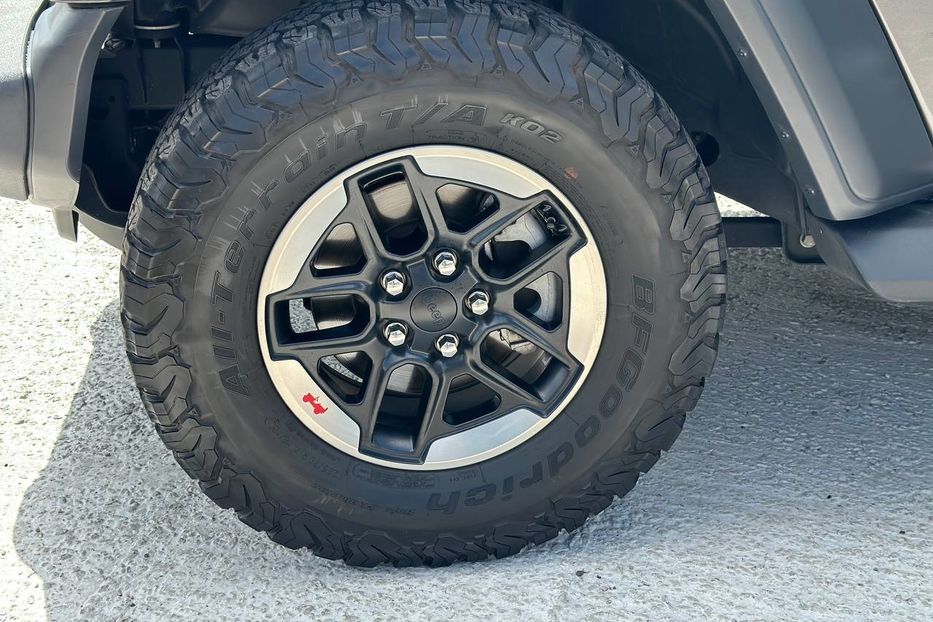 Продам Jeep Wrangler AWD Sport 2018 года в Киеве