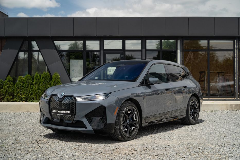 Продам BMW iX 50E xDrive 2022 года в Черновцах