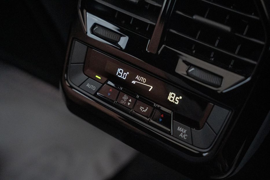 Продам BMW iX 50E xDrive 2022 года в Черновцах