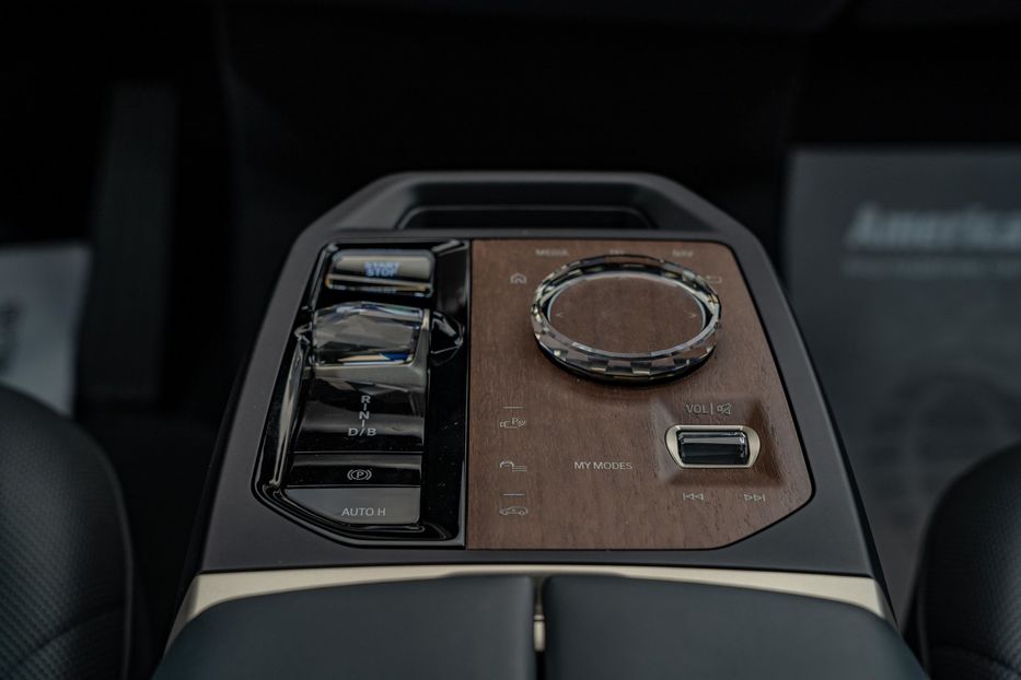 Продам BMW iX 50E xDrive 2022 года в Черновцах