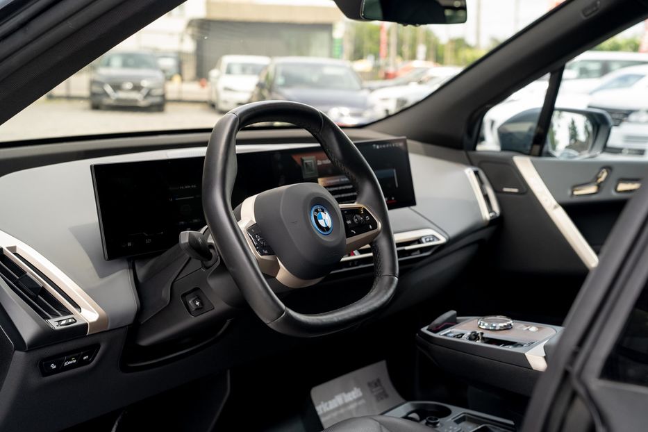 Продам BMW iX 50E xDrive 2022 года в Черновцах