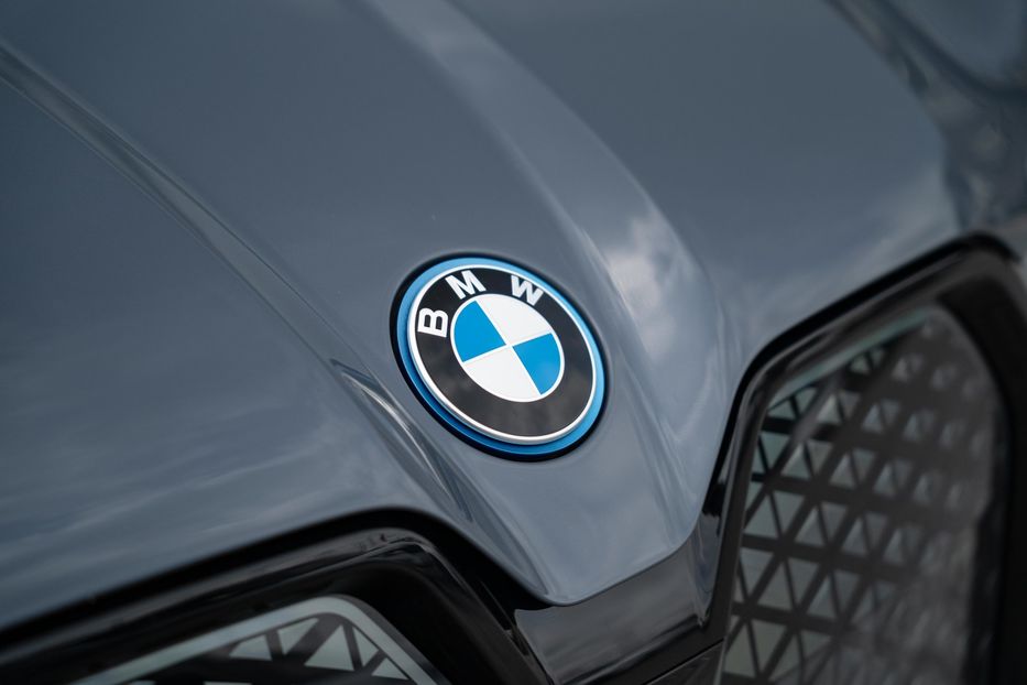 Продам BMW iX 50E xDrive 2022 года в Черновцах