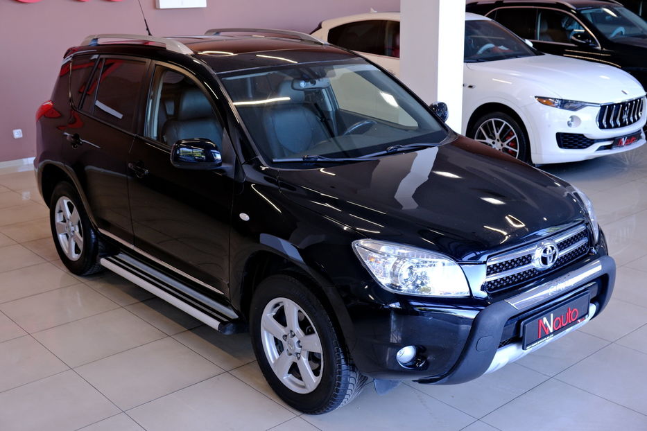 Продам Toyota Rav 4 2009 года в Одессе
