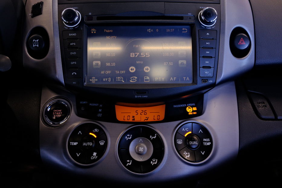 Продам Toyota Rav 4 2009 года в Одессе