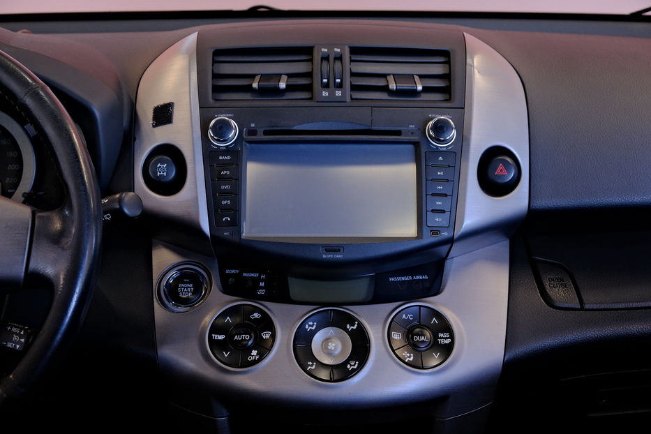 Продам Toyota Rav 4 2009 года в Одессе