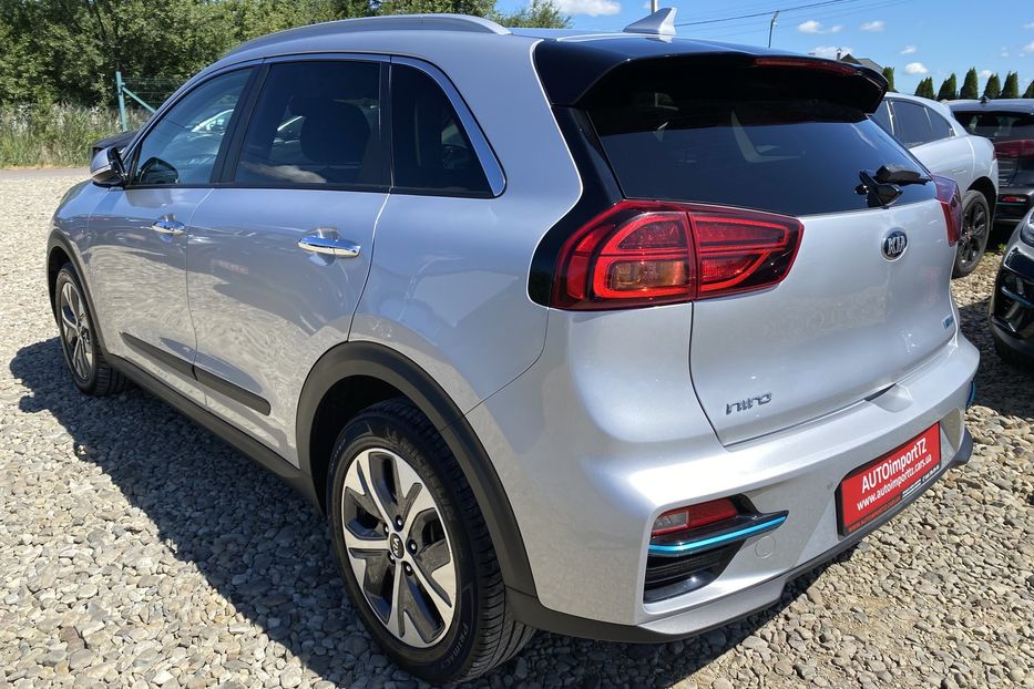 Продам Kia Niro 64кВт Макс.компл.Prestige 2021 года в Львове