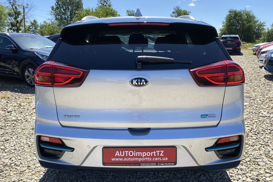 Продам Kia Niro 64кВт Макс.компл.Prestige 2021 года в Львове
