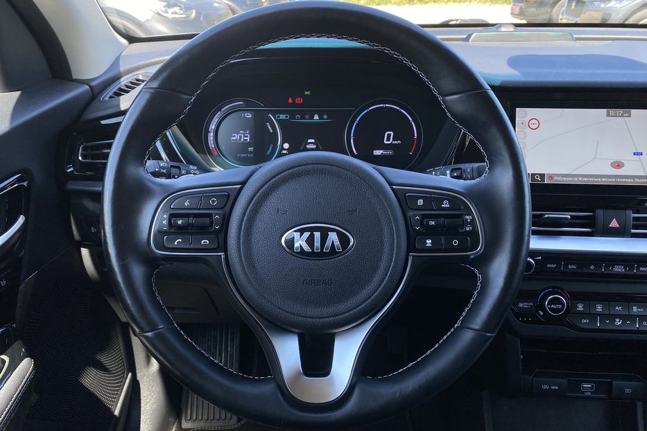 Продам Kia Niro 64кВт Макс.компл.Prestige 2021 года в Львове