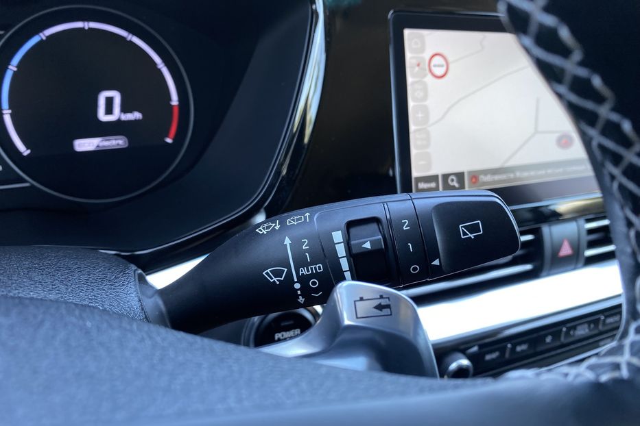 Продам Kia Niro 64кВт Макс.компл.Prestige 2021 года в Львове