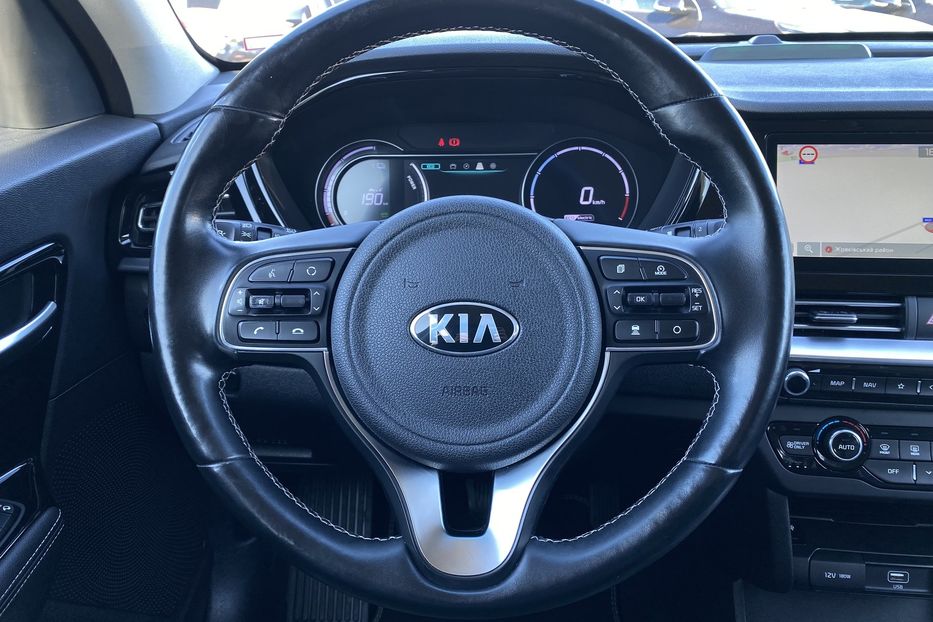 Продам Kia Niro 64кВтТепловийПідгрвсидінькерма 2021 года в Львове