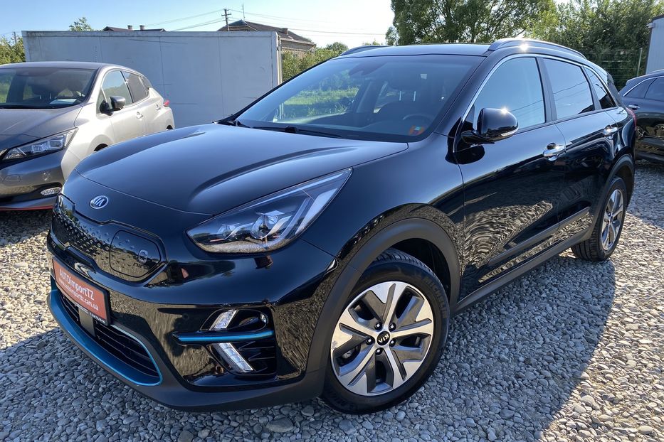 Продам Kia Niro 64кВт Макс.компл.Prestige 2020 года в Львове